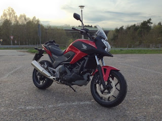 Probefahrten Vespa + Honda NC 700X DTC